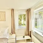 Apartmán Juicy Private With Jacuzzi