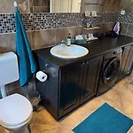 Juicy Private With Jacuzzi