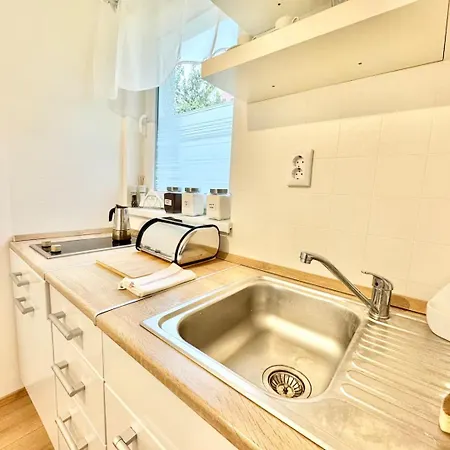 Juicy Apartments With Jacuzzi & Private Garden Apartment Szentendre