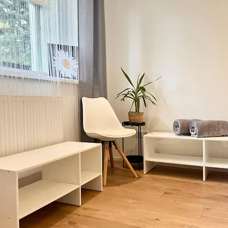Juicy Apartments With Jacuzzi & Private Garden