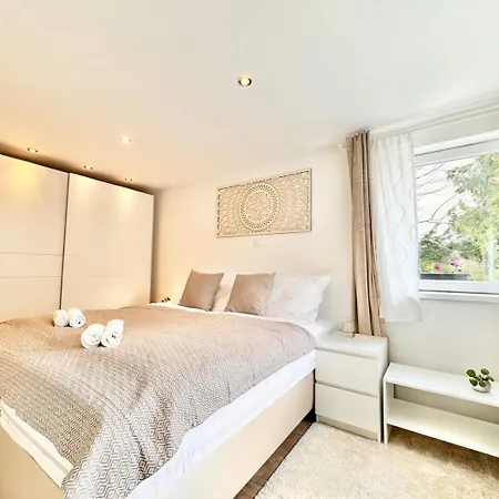 Juicy With Jacuzzi & Private Garden