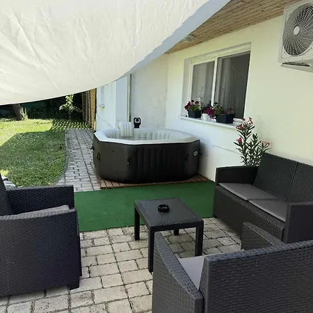 Juicy With Jacuzzi & Private Garden