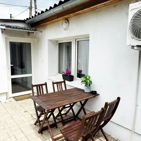 Juicy With Jacuzzi & Private Garden * Szentendre