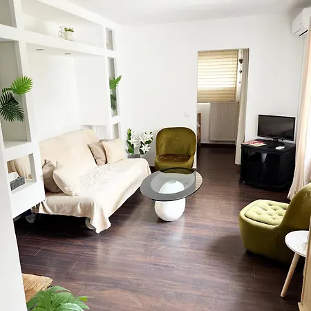 Juicy With Jacuzzi & Private Garden Lägenhet *