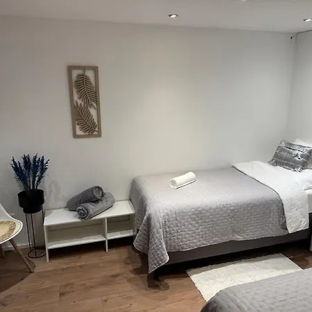 Juicy Private With Jacuzzi Apartamento