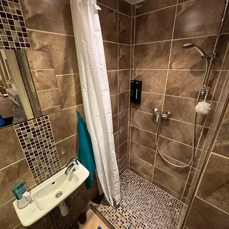 Juicy Private With Jacuzzi *