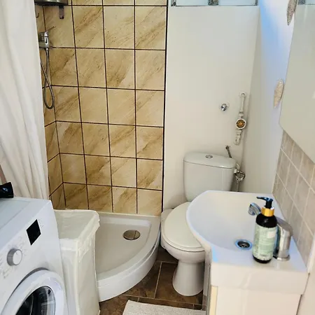 Juicy Private With Jacuzzi Szentendre