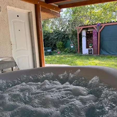 Appartamento Juicy Private With Jacuzzi