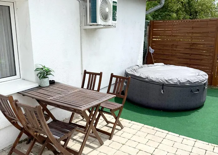 Juicy Private With Jacuzzi Apartament *